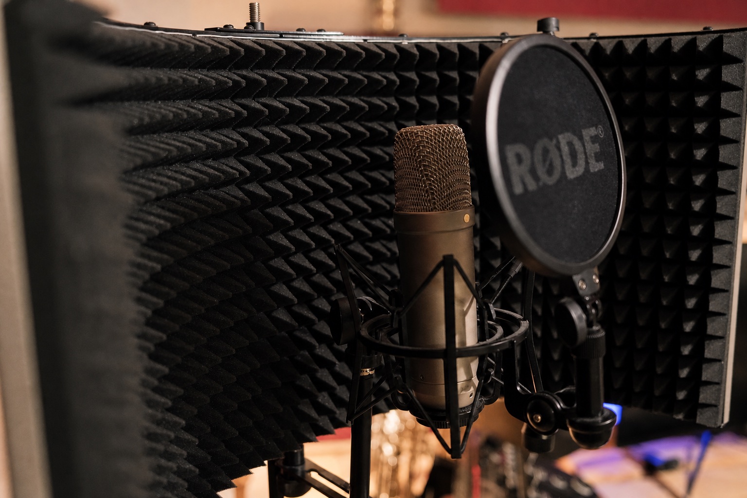 Studiomikrofon und Vocal Booth